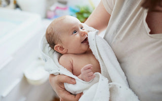 Newborn Bath Time With A Midwife
