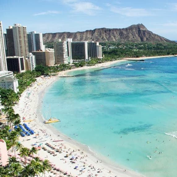 Hawaii Leads the Way with Proposed Ban on Toxic Sunscreens to Protect Reefs