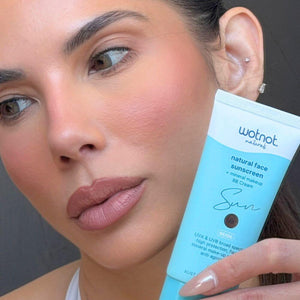 SPF 40 with BB cream + Makeup brushes + Sponge