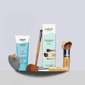 SPF 40 BB cream set with brushes and sponge including natural face sunscreen and makeup brush kit.
