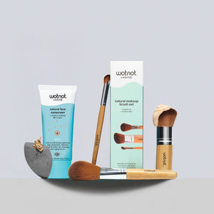 SPF 40 BB cream set with brushes and sponge including natural face sunscreen and makeup brushes