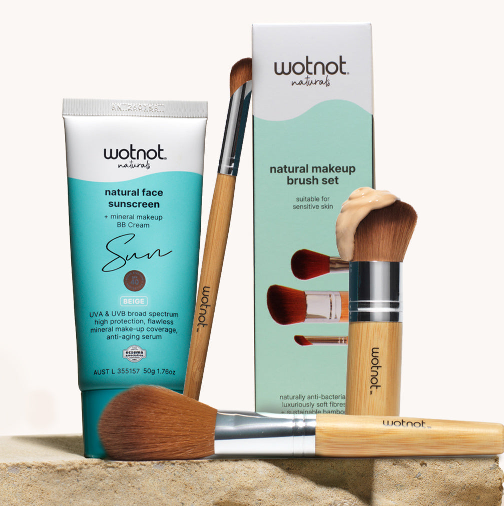 SPF 40 BB cream set with makeup brushes