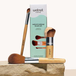 Professional natural makeup brush set